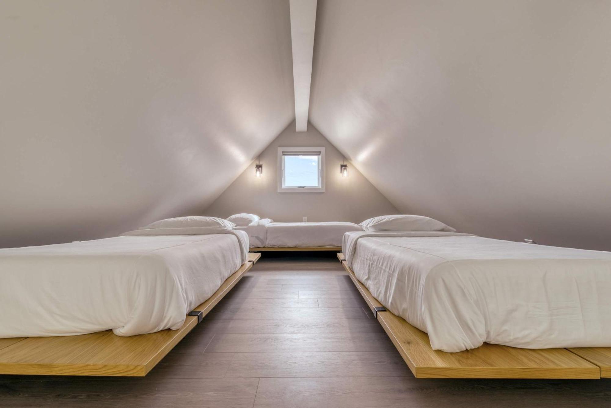 Stardust Luxury Cottage With Loft & A Great View 털링구아 외부 사진