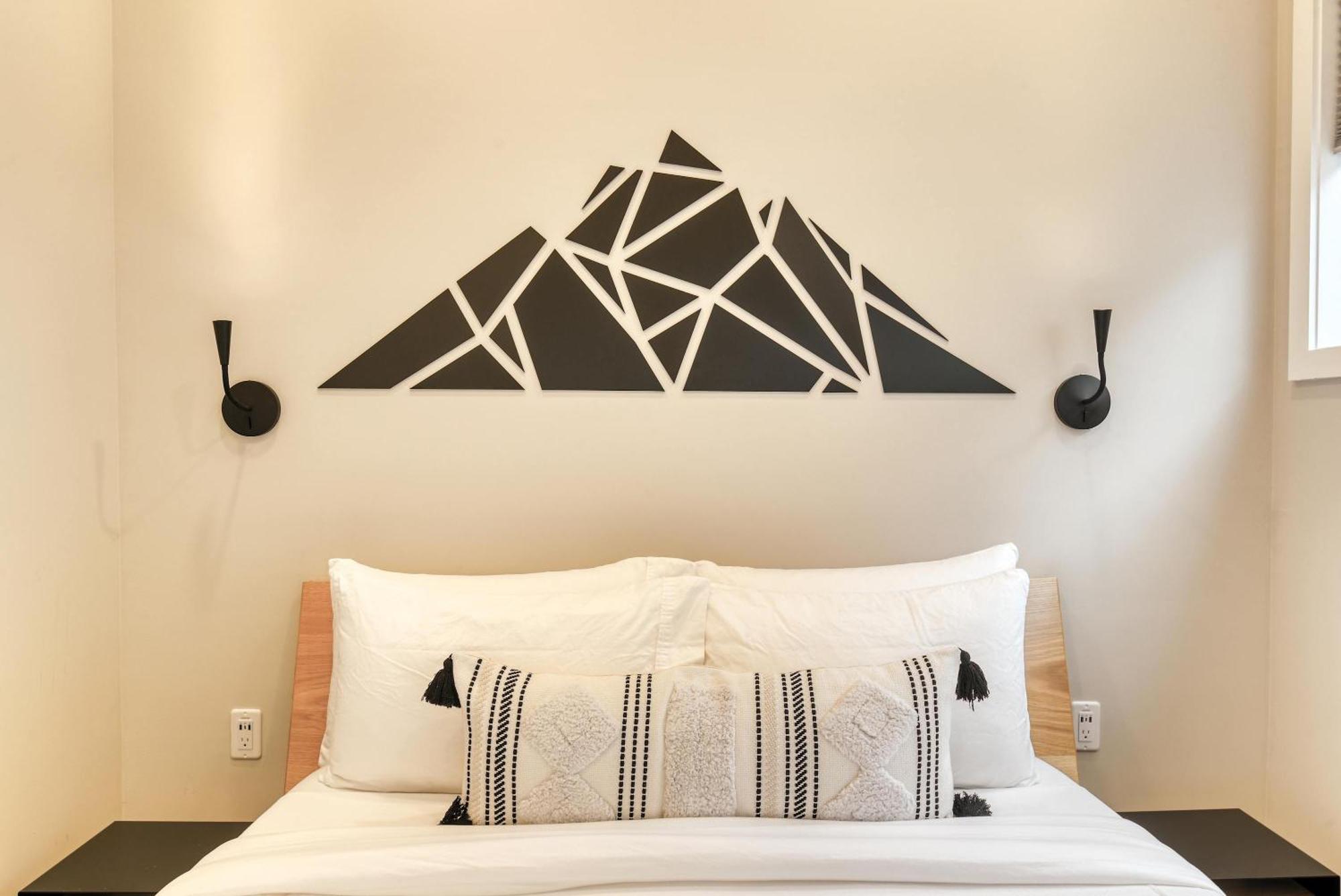 Stardust Luxury Cottage With Loft & A Great View 털링구아 외부 사진